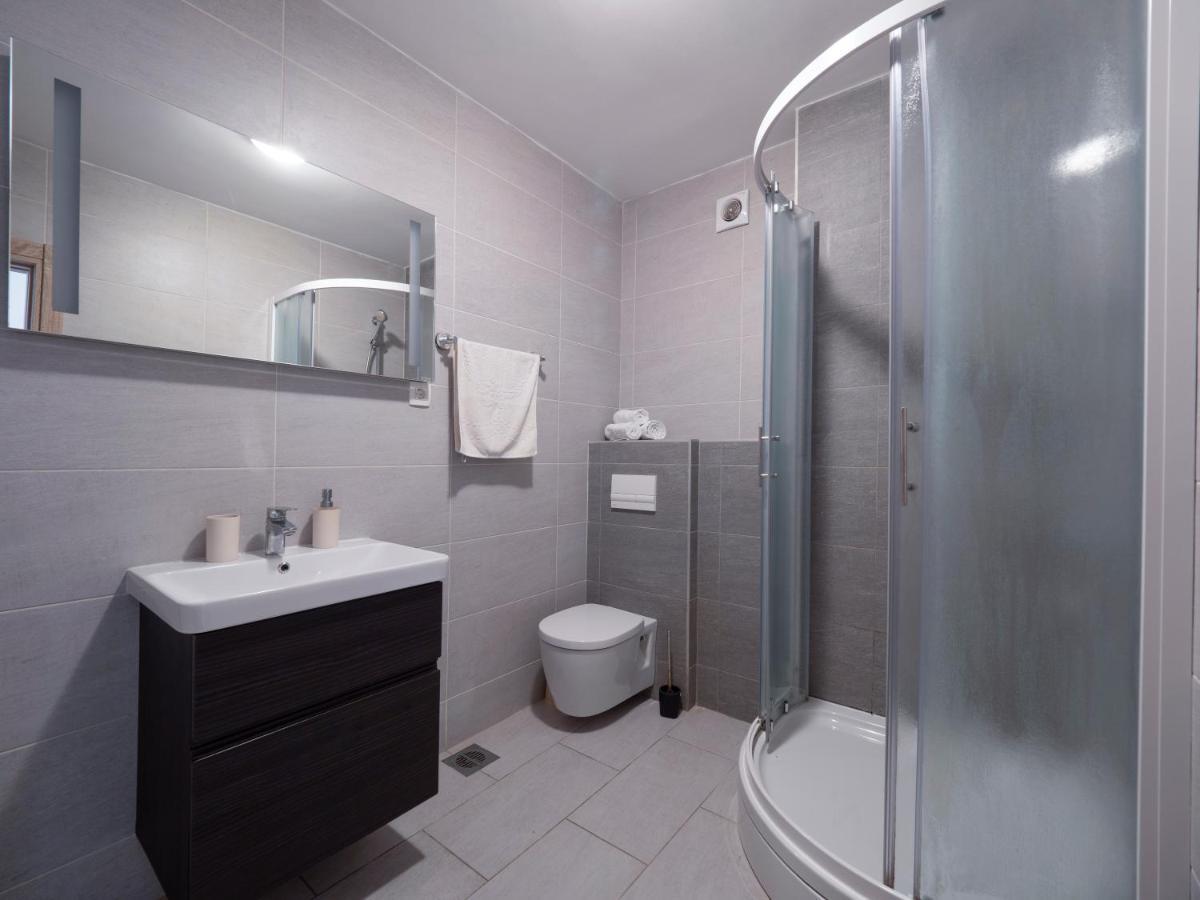 Family Three Bedroom Apartment Brando Будва Екстер'єр фото
