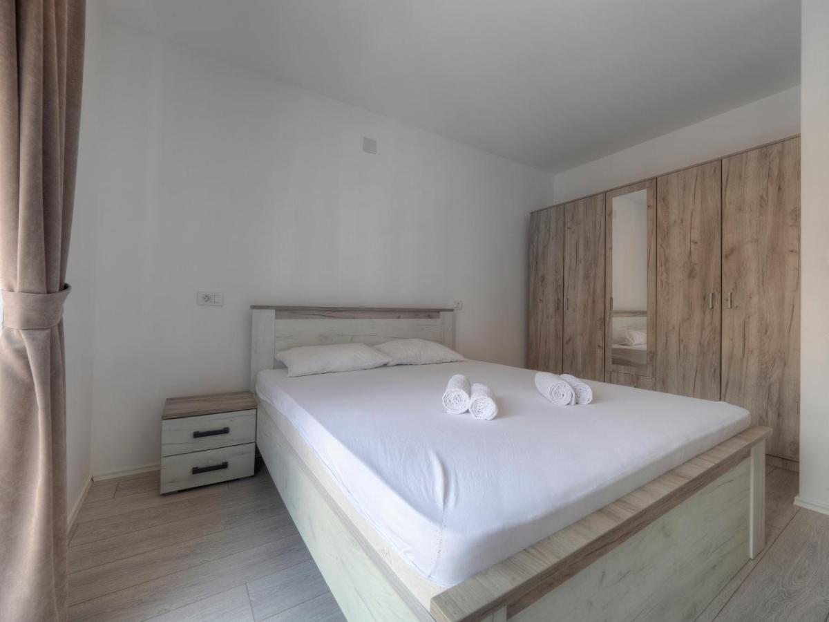 Family Three Bedroom Apartment Brando Будва Екстер'єр фото
